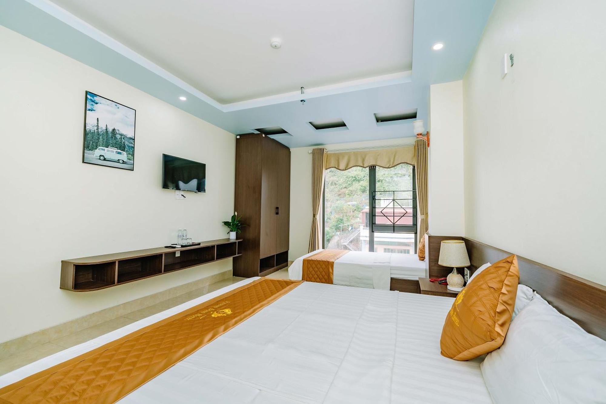 Phuong Dong Hotel Dong Khe Sau ภายนอก รูปภาพ